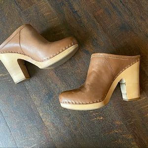 Dolce Vita Ackley clogs